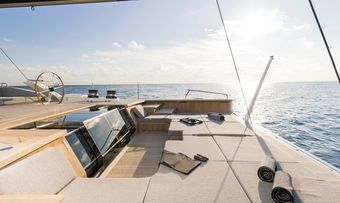 CeFeA yacht charter lifestyle