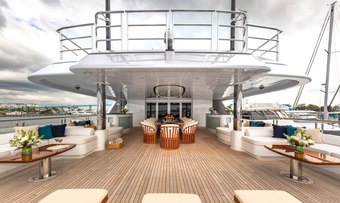Starship yacht charter lifestyle