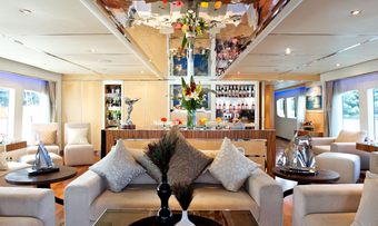 Intender yacht charter lifestyle