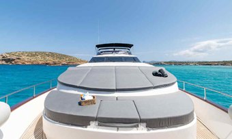 Irmao yacht charter lifestyle