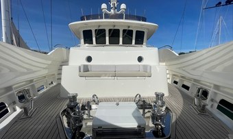 Stella del Nord yacht charter lifestyle