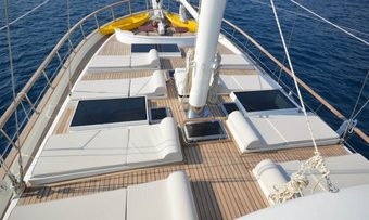 Gul Sultan yacht charter lifestyle