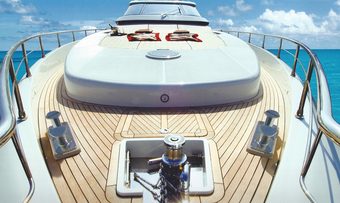 Amir III yacht charter lifestyle