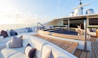 Arrow yacht charter lifestyle