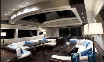 L'Esperance yacht charter lifestyle