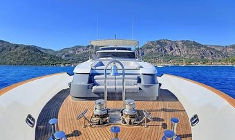 Crocus yacht charter lifestyle