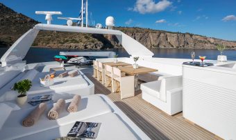 Sole Di Mare yacht charter lifestyle