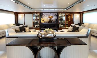 Seanna yacht charter lifestyle
