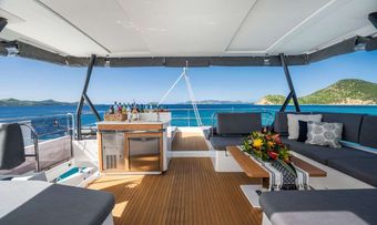 Lyra yacht charter lifestyle