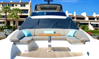 Kawa yacht charter lifestyle