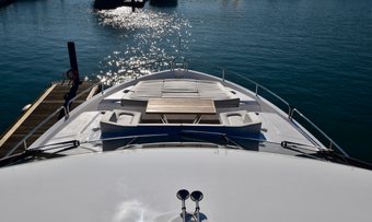 Mowana yacht charter lifestyle