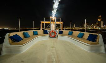 Laurie Anne yacht charter lifestyle