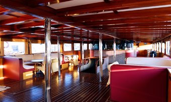 Elara 1 yacht charter lifestyle