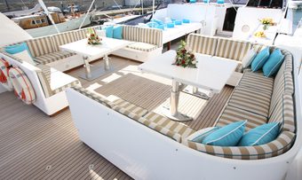 Hemilea yacht charter lifestyle