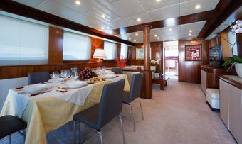 First Lady II yacht charter lifestyle
