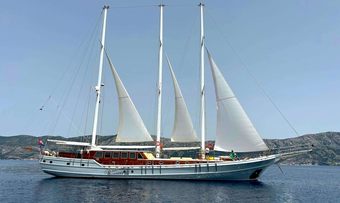 Dolce Vita yacht charter Bodrum Shipyard Motor/Sailer Yacht