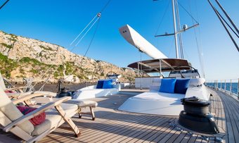 Mes Amis yacht charter lifestyle