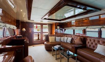 Victoria III yacht charter lifestyle