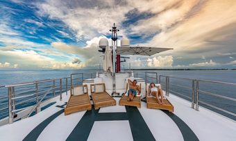 Highlander yacht charter lifestyle