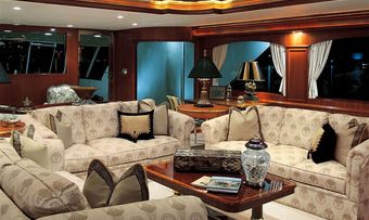 Attitude yacht charter lifestyle