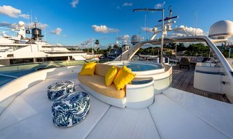 Brunello yacht charter lifestyle