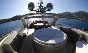 Hooligan II yacht charter lifestyle
