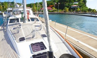 Columbo Breeze yacht charter lifestyle
