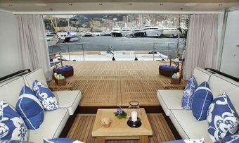 Baton Rouge yacht charter lifestyle