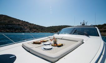 Mojo yacht charter lifestyle
