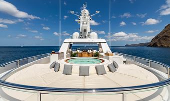 Harle yacht charter lifestyle