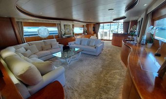 Lunasea yacht charter lifestyle