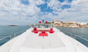 Palumba yacht charter lifestyle