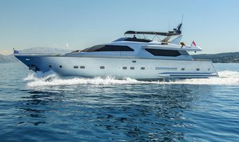 Phantom yacht charter Italversil Motor Yacht