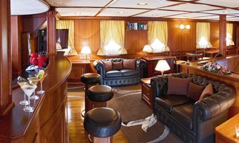 Seagull II yacht charter lifestyle