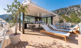 After You yacht charter lifestyle