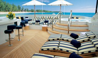 Mustique yacht charter lifestyle