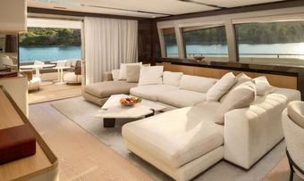 Damari yacht charter lifestyle