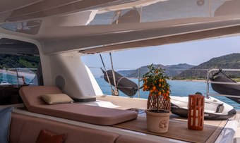 Gloria yacht charter lifestyle