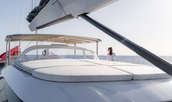 L'hippocampe yacht charter lifestyle