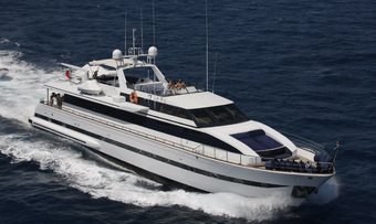 Queen South yacht charter Versilcraft Motor Yacht