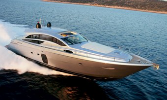 T2 yacht charter Pershing Motor Yacht