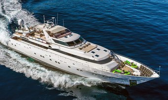 Sunliner X yacht charter Siar & Moschini Motor Yacht