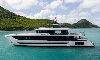 White Star yacht charter Mangusta Motor Yacht