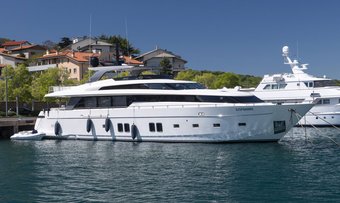 Vittoria yacht charter lifestyle