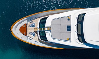 Valentina II yacht charter lifestyle