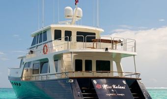 Miss Kulani yacht charter lifestyle