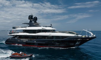 Adva yacht charter Benetti Motor Yacht