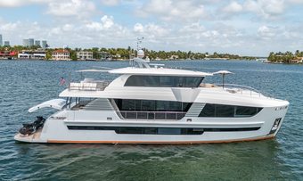 Day One yacht charter HSY Yachts Motor Yacht