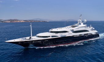 Sunday yacht charter Benetti Motor Yacht