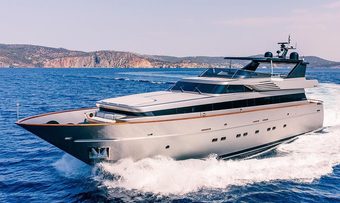Oval yacht charter Cantieri di Pisa Motor Yacht